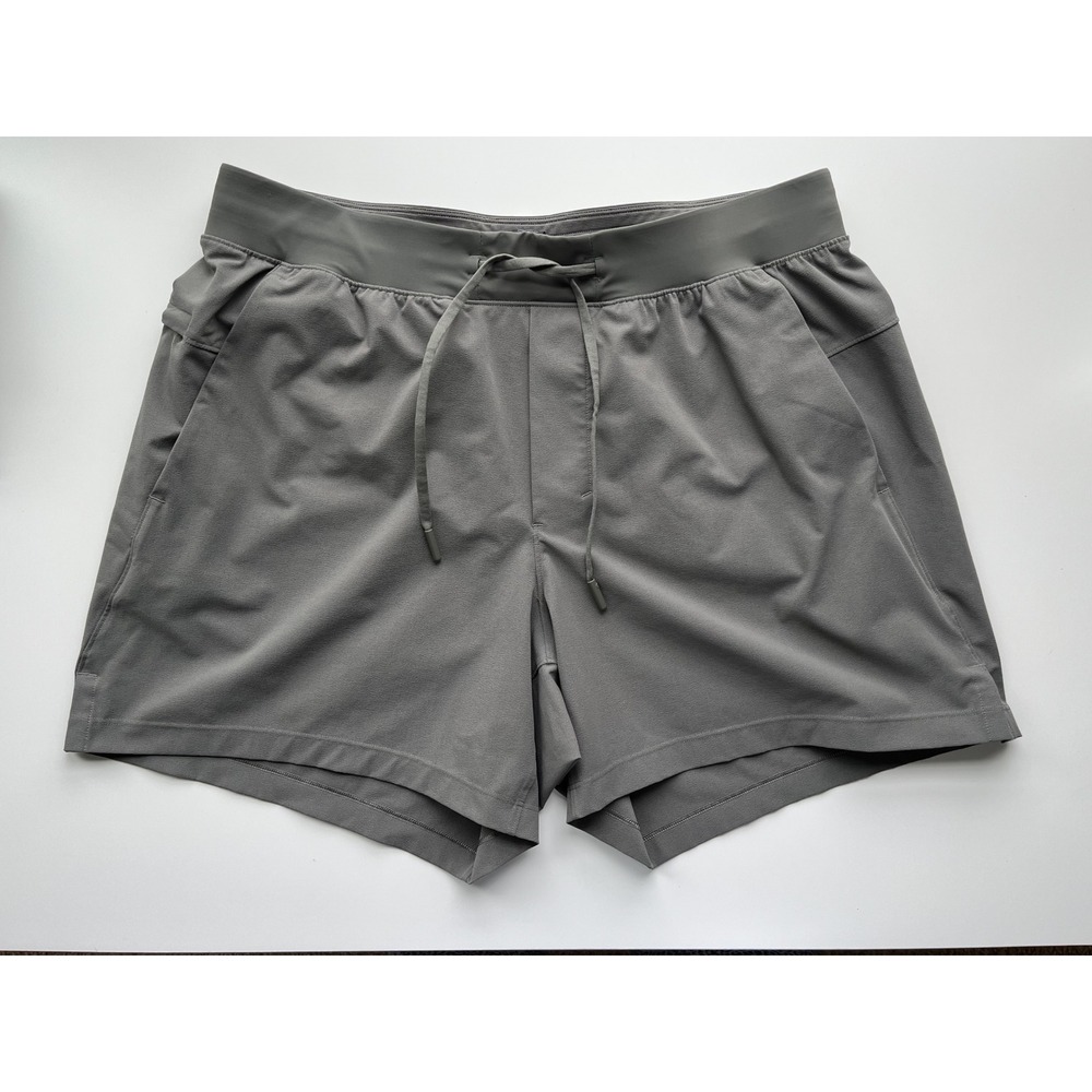 Lululemon Zeroed In Linerless Short 5" Mens Large Gray